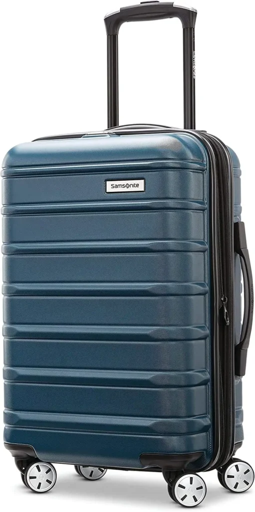 this image is of the samsonite omni 2 polycarbonate expandable hardside spinner luggage